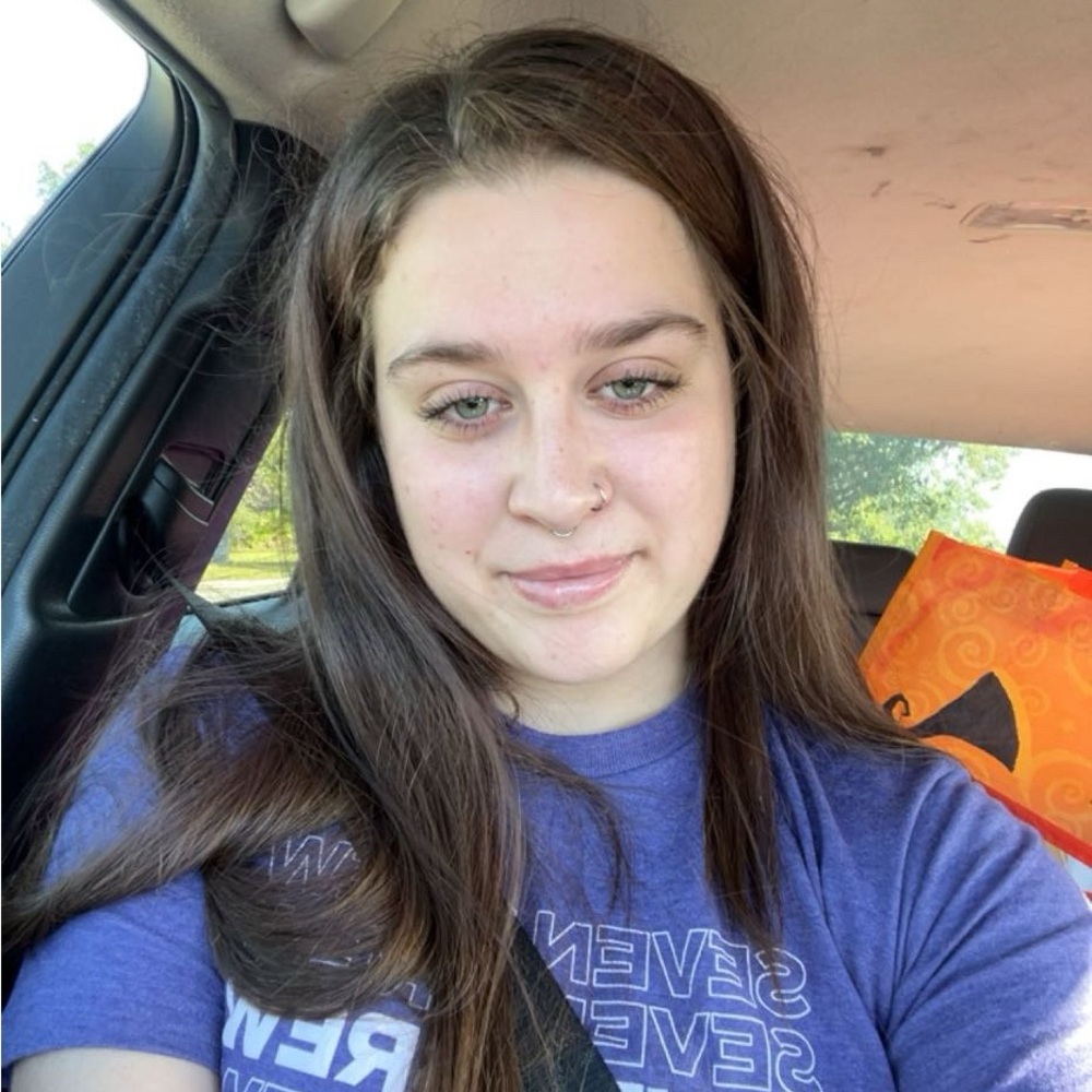 Meet your Posher, McKenzie